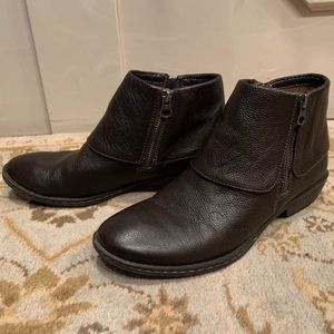BOC Born collection  chocolate brown booties